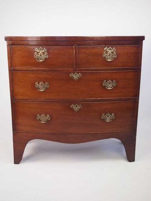 Small Antique Georgian Bow Fronted Chest of Drawers