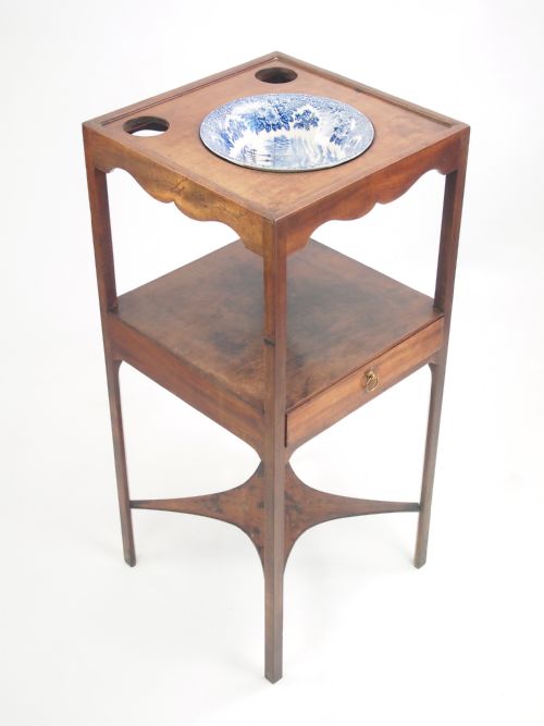 fig 1. Antique George III Bedside Table / Washstand