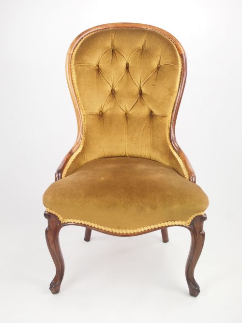 Small Antique Victorian Rosewood Button Back Nursing Chair