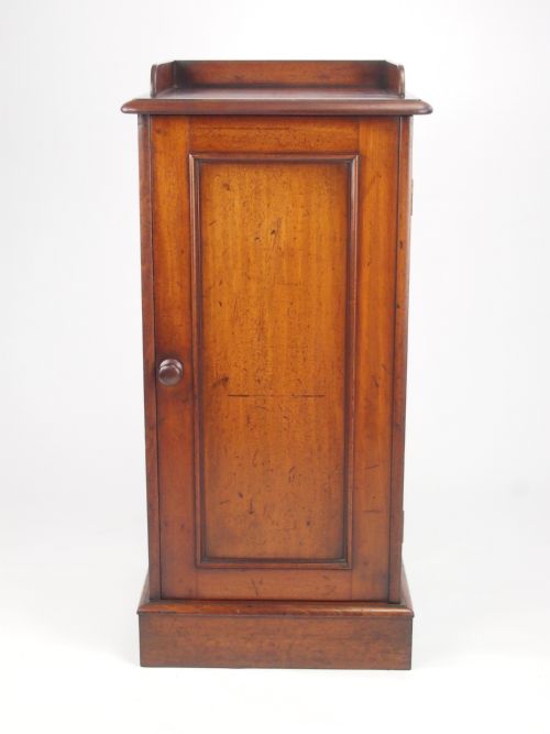 Antique Victorian Bedside Cabinet by Hindley & Son with "Lady Victoria" Label - Bedroom Pot Cupboard