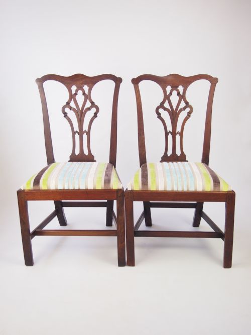 Pair Antique George III Mahogany Side Chairs / Chippendale Dining Chairs