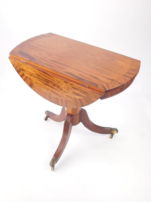 fig 1. Antique Regency Mahogany Crossbanded Breakfast Table/ Georgian Dining Table