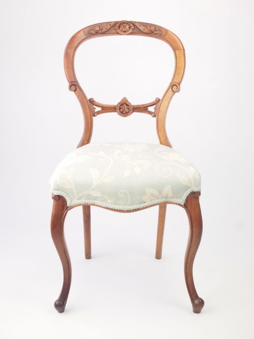 Antique Victorian Walnut Balloon Back Chair