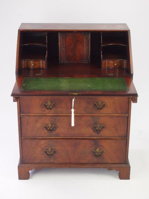fig 1. Small Vintage Georgian Revival Mahogany Bureau