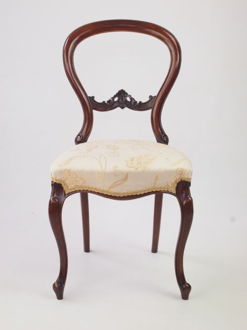 Victorian Balloon Back Mahogany Chair / Hall Chair / Desk Chair