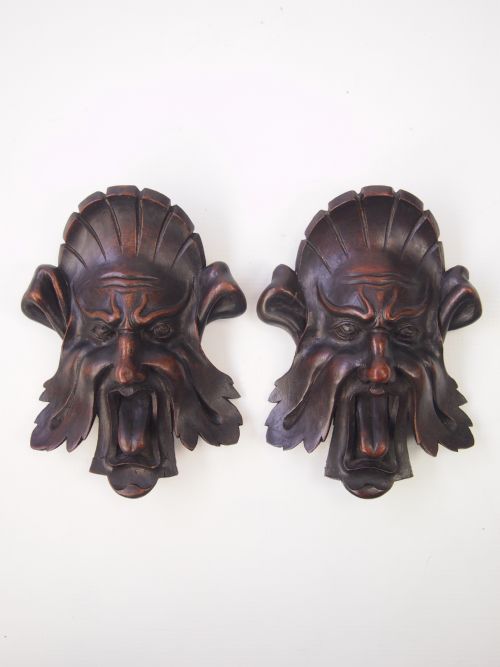 Pair of Italian Carved Hanging Wall Masks / Mascarons