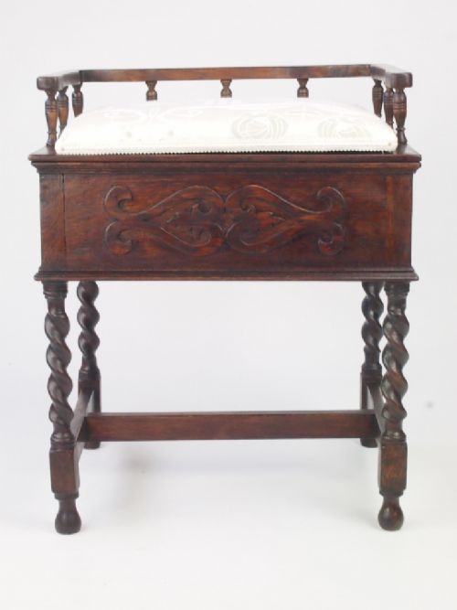 Vintage Oak Piano Stool
