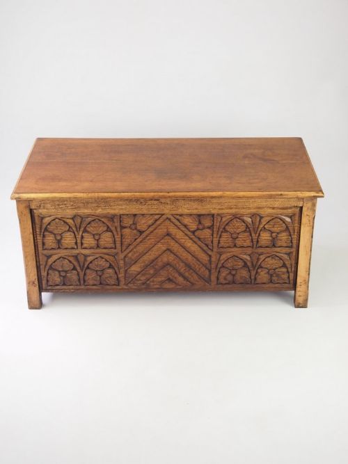 fig 1. Vintage Oak Blanket Chest / Coffer