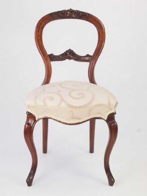 fig 1. Set 4 Antique Victorian Walnut Balloon Back Dining Chairs