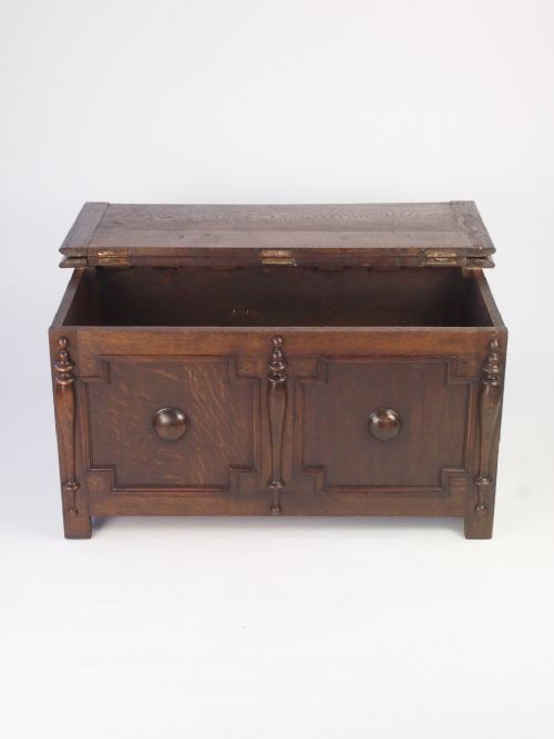 fig 1. Vintage Oak Blanket Chest / Coffer