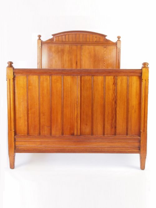 fig 1. Antique Victorian Pitch Pine Large Single Bed