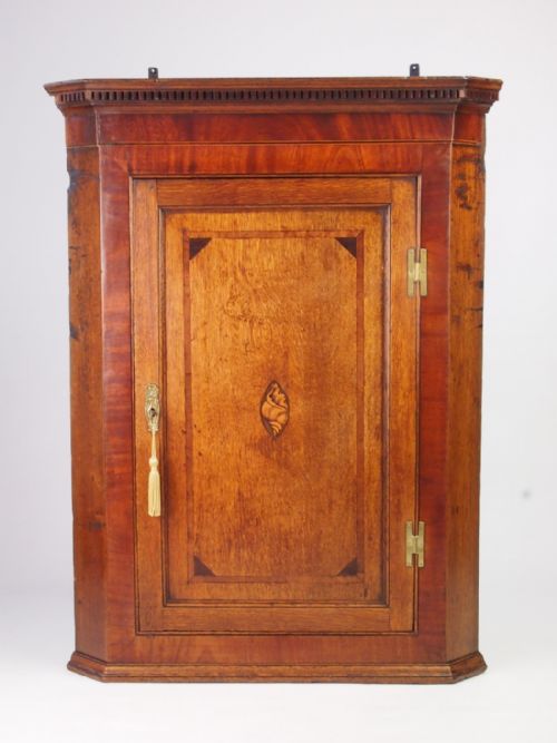 Antique Georgian Oak Corner Cupboard with Shell Inlay