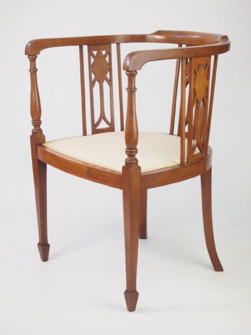 fig 1. Antique Edwardian Mahogany Tub Chair