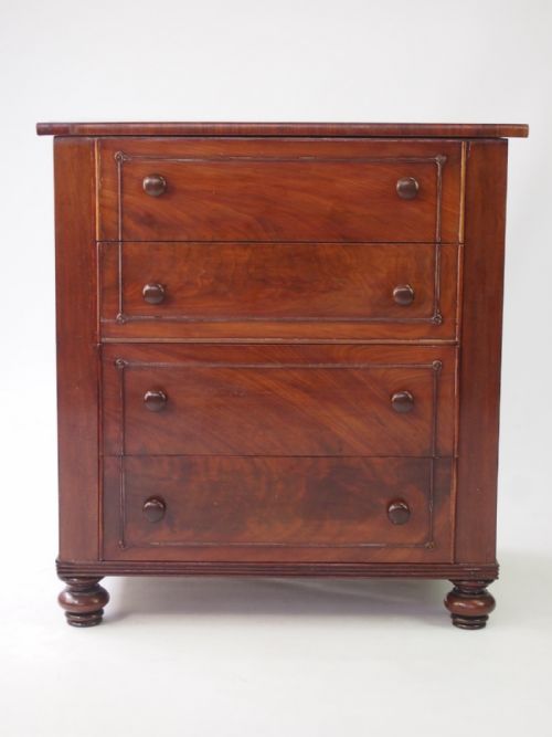 Georgian Commode Chest of Drawers