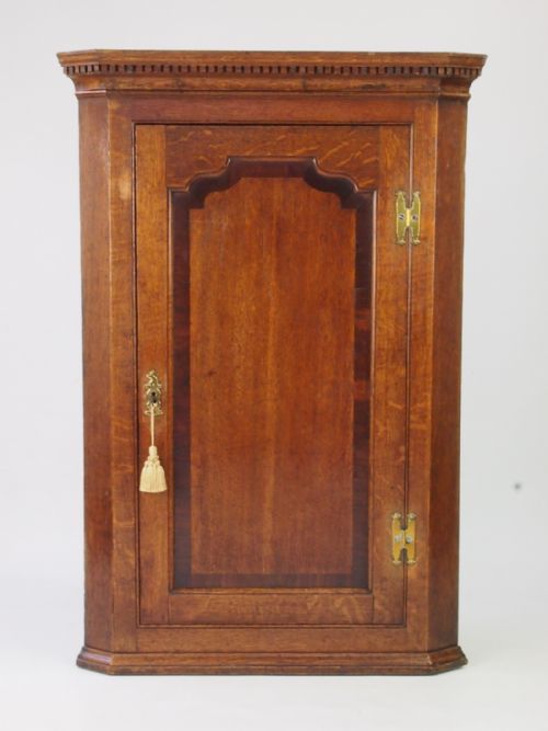 Georgian Oak Hanging Corner Cupboard