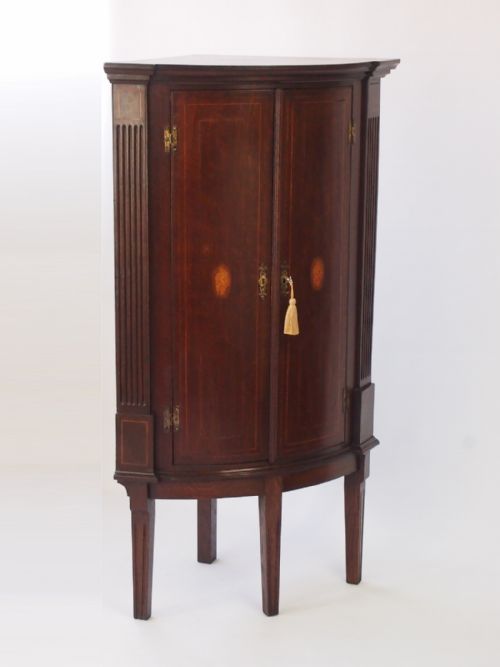 Georgian Bow Fronted Oak Floor Standing Corner Cupboard