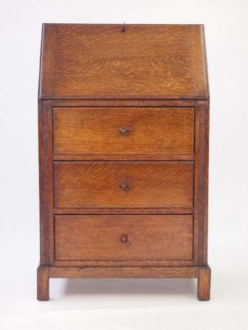 Oak Bureau of Small Proportions