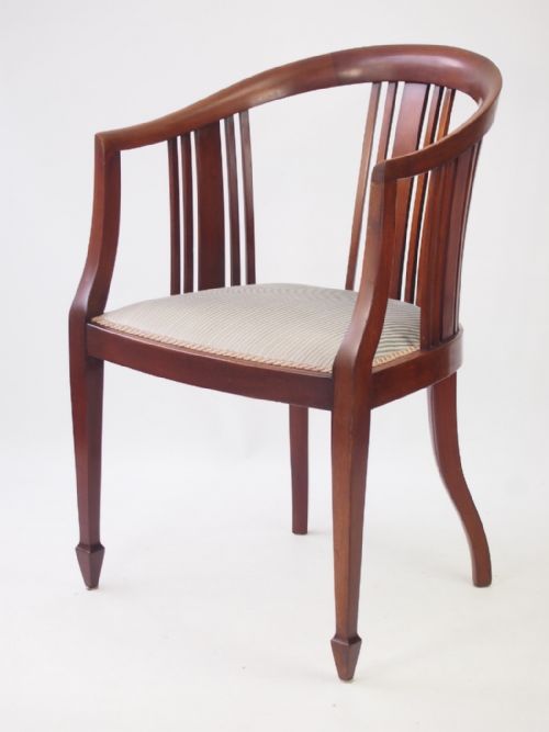 fig 1. Edwardian Mahogany Tub Chair