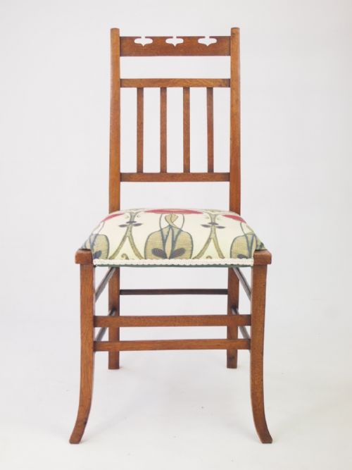Small Edwardian Arts & Crafts Oak Chair