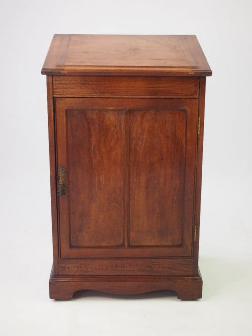 fig 1. Small Edwardian Mahogany Clerks Desk or Davenport