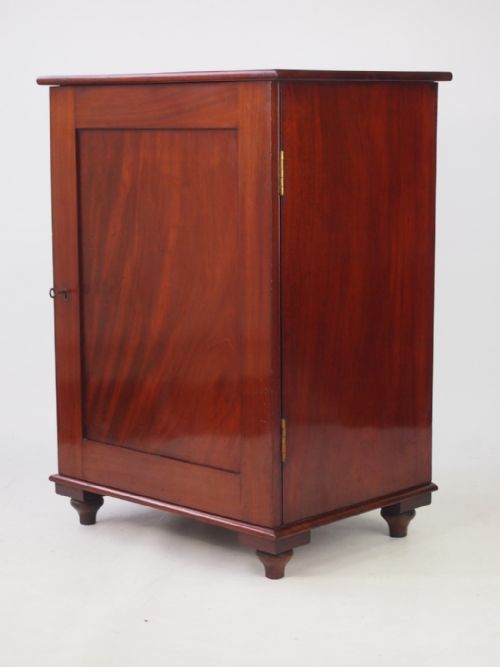 fig 1. Victorian Mahogany Fitted Cabinet