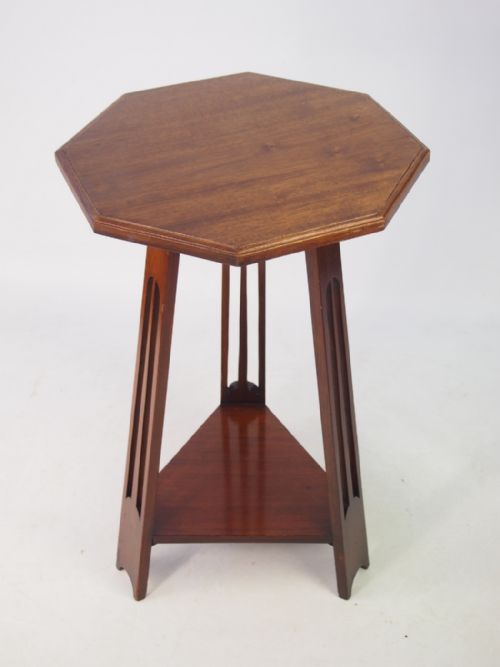 fig 1. Small Edwardian Arts & Crafts Mahogany Table