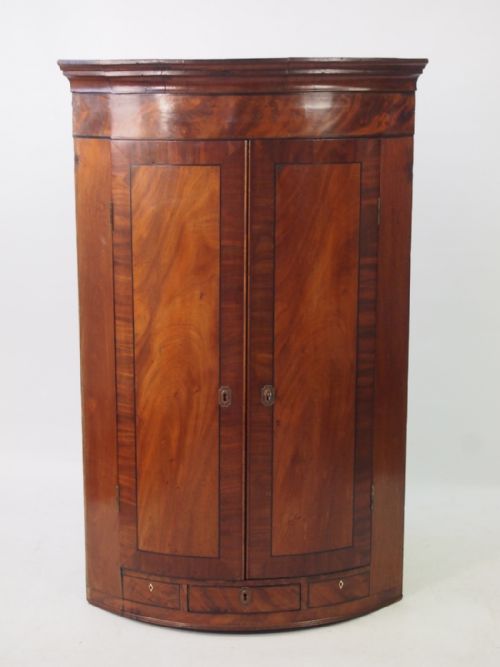 Georgian Bow Fronted Mahogany Corner Cupboard