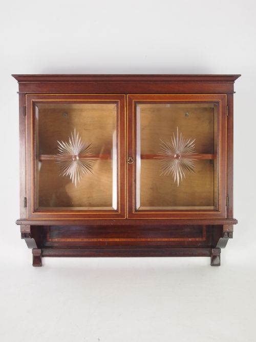 Edwardian Mahogany Hanging Cabinet