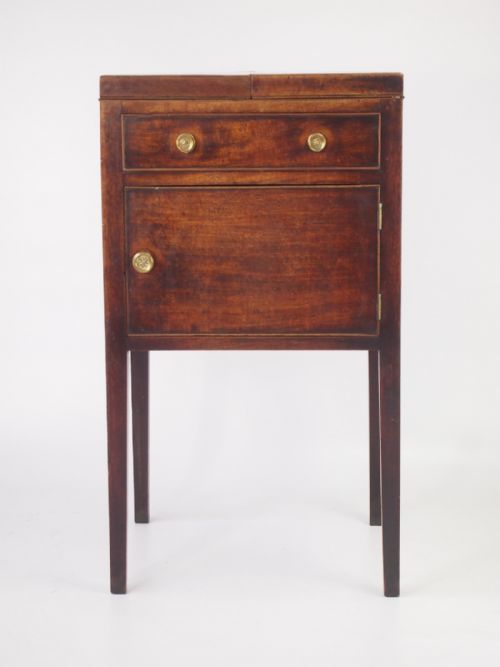 Georgian Mahogany Bedside Cabinet