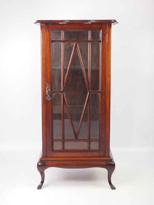 fig 1. Edwardian Mahogany Bijouterie Display Cabinet