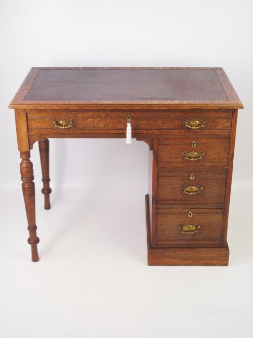 Small Antique Edwardian Oak Desk