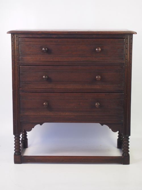Small Oak Chest of Drawers