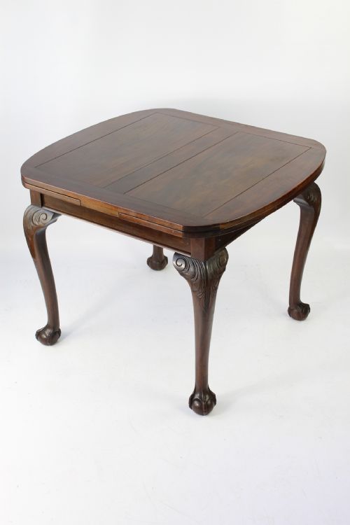 Extending Draw Leaf Dining Table