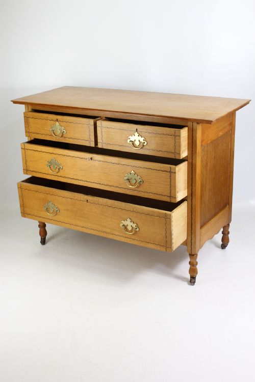 fig 1. Edwardian Arts & Crafts Oak Chest of Drawers