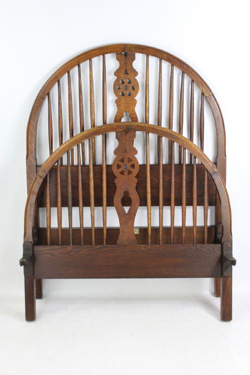 fig 1. Heals Oak Single Bed