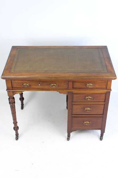 Small Edwardian Mahogany Single Pedestal Desk