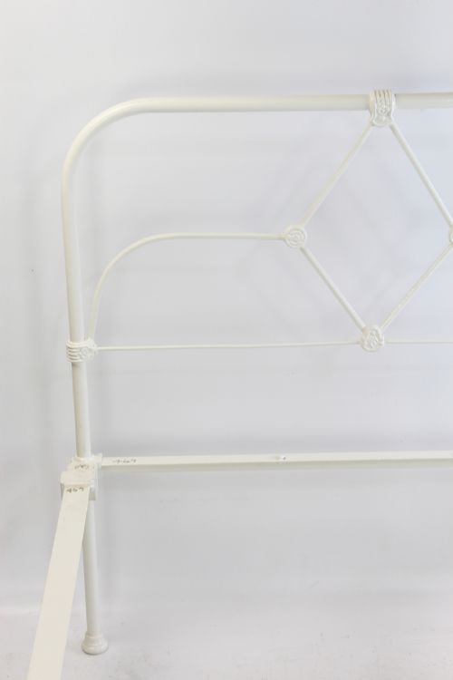 fig 3. Pair Victorian Large Single (3Ft6) Iron Beds