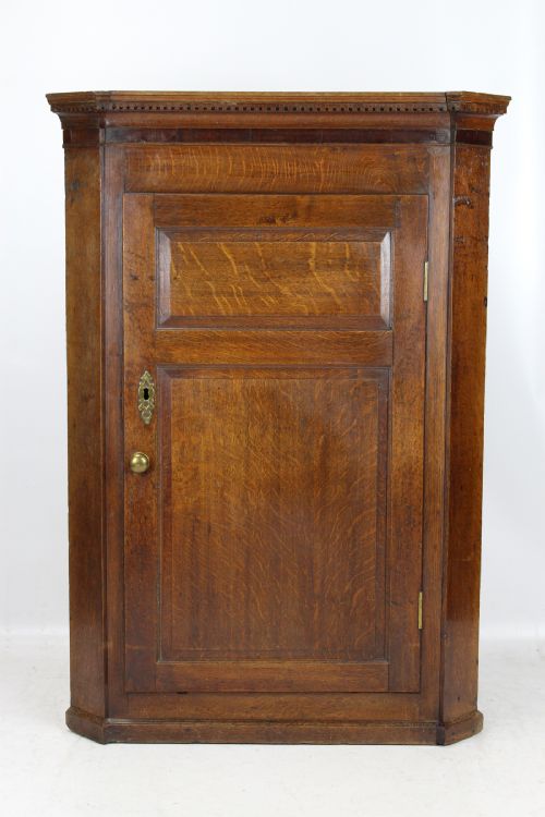 Georgian Oak Hanging Corner Cupboard