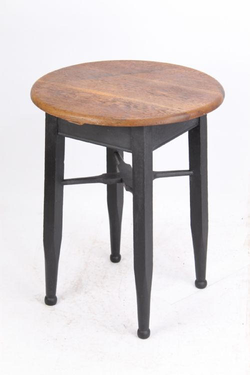 fig 1. Oak Pub Table