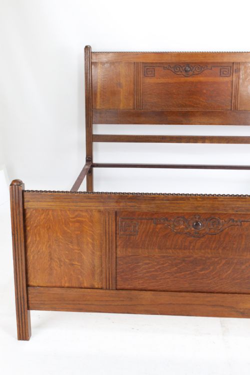 fig 1. Edwardian Oak Double Bed