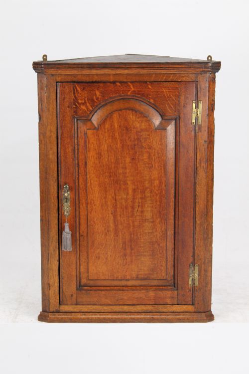 Small Georgian Oak Hanging Corner Cupboard