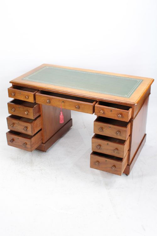 fig 1. Victorian Mahogany Pedestal Desk