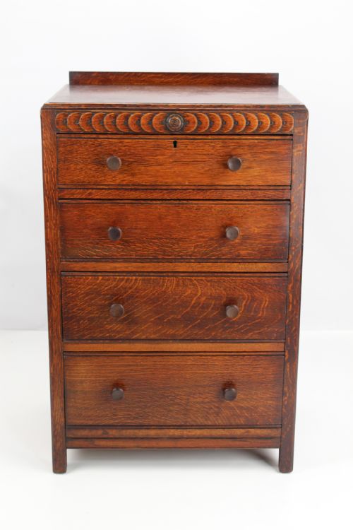 Small 1920s Oak Chest of Drawers