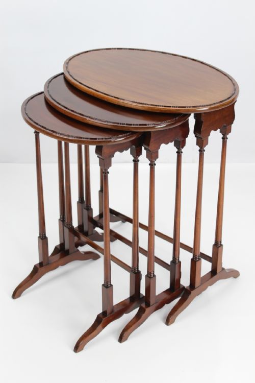 fig 1. Gillows Victorian Nest of 3 Mahogany Tables
