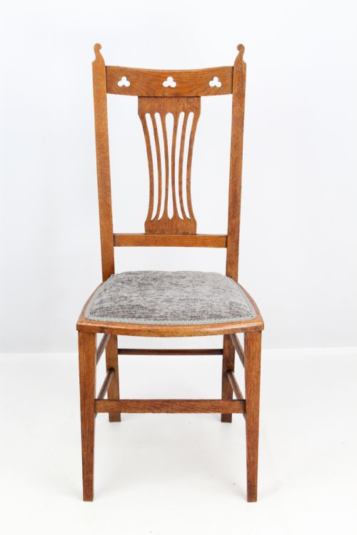 fig 1. Victorian Arts & Crafts Oak Dressing Table Chair