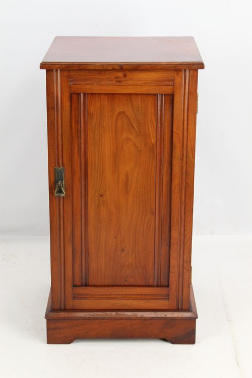 Victorian Mahogany Bedside Cabinet