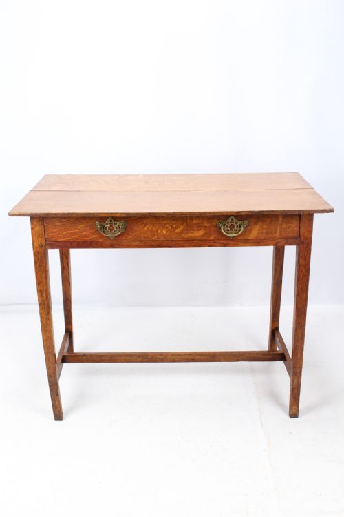 Small Victorian Oak Desk / Writing Table
