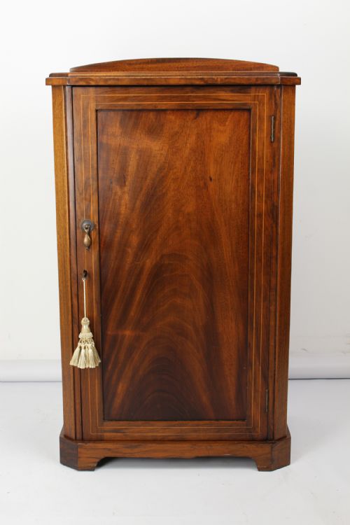 Edwardian Walnut & Inlaid Music Cabinet / Cupboard