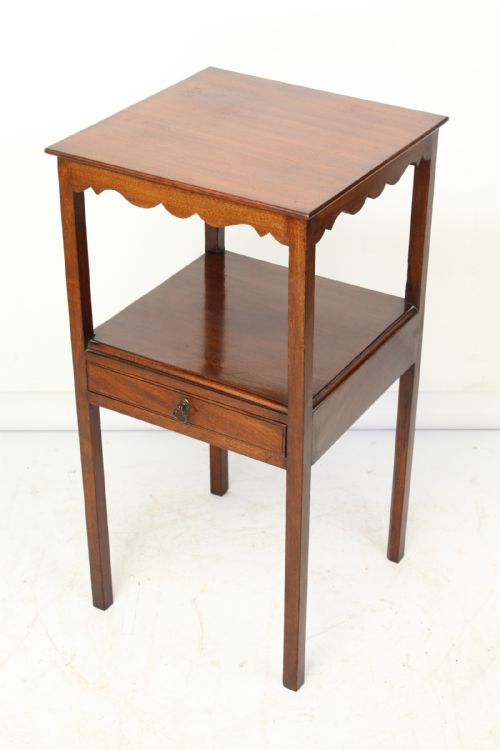 Georgian Mahogany Bedside Table with Drawer