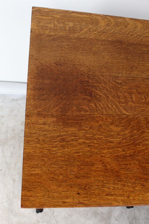 ANTIQUE AMERICAN OAK SIDE TABLE - ADDITIONAL PHOTO 4